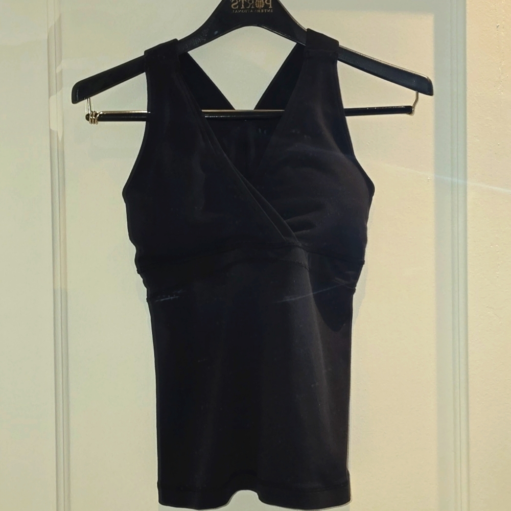 Lululemon top